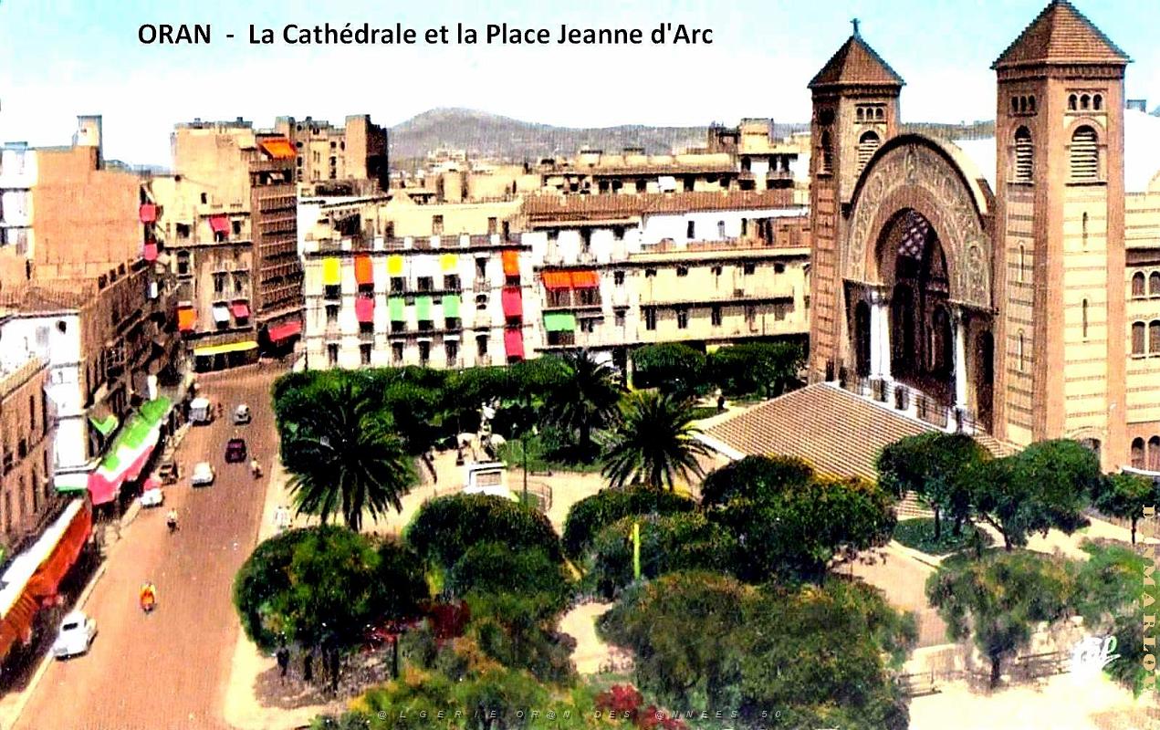Oran - Cathedrale et Place Jeanne d'Arc.jpg